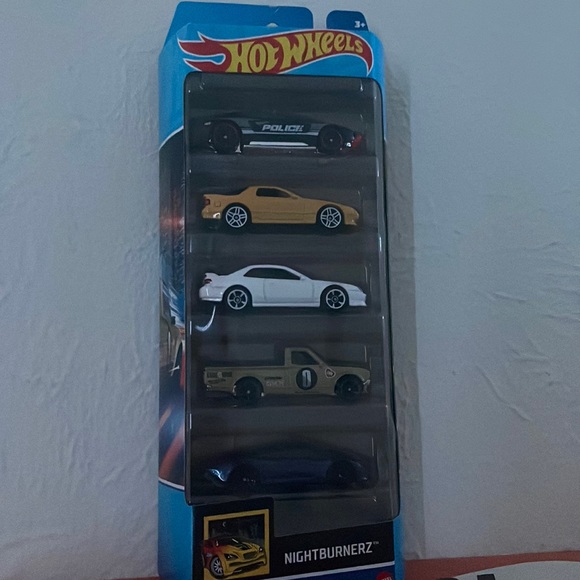 2022 Hot Wheels Night Burnerz 5-pack - Picture 1 of 1